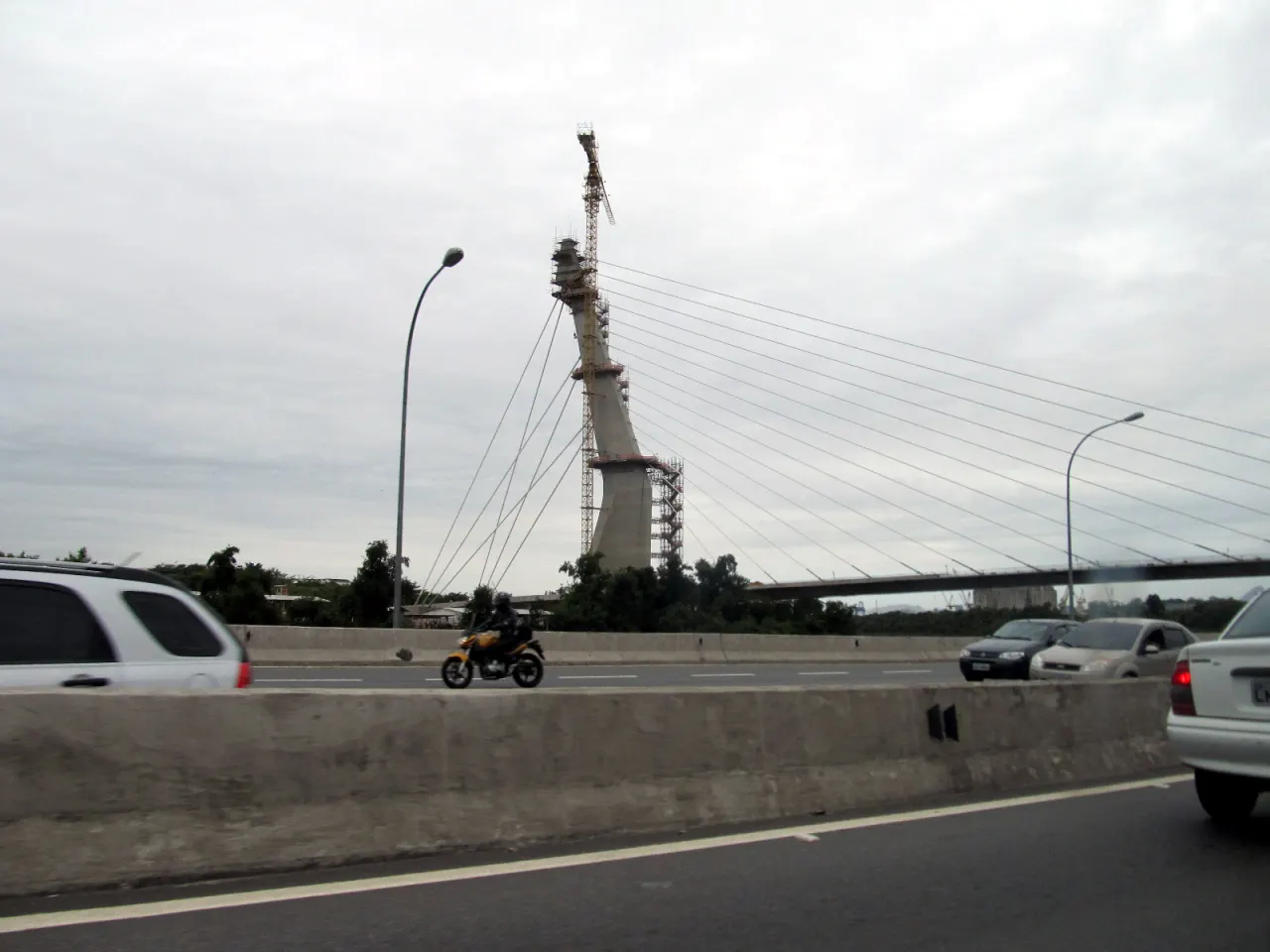 Adriano Jose Reis Martins - Cidade - Prefeitura deve liberar nova ponte para tráfego até dezembro em Araras