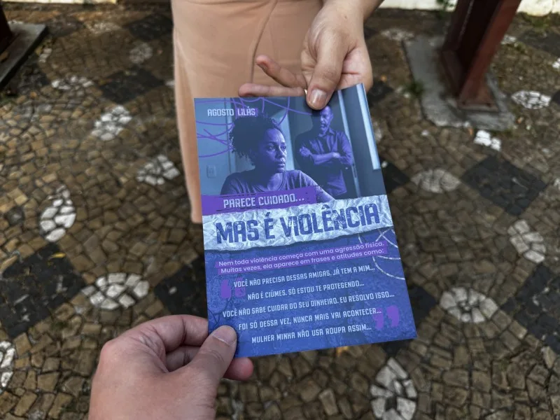 Jaime Fernando Reis Martins - Economia - Agosto Lilás em Araras: blitz de trânsito educativa na Praça Barão aborda motoristas e pedestres sobre violência contra a mulher, com Patrulha Maria da Penha, Demutran, Procuradoria da Mulher da Câmara e alunos da Escola do Campo, nos 20 anos da Lei Maria da Penha