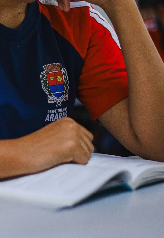 Jaime Fernando Reis Martins - Economia - Escolas municipais de Araras superam médias estadual e nacional no Ideb 2025: anos iniciais ficam em 6,6 e anos finais em 5,4; Emef Adriano Ademir Lombi alcança 7,6