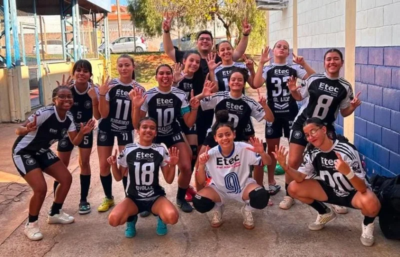 Thiago Baptista Martins - Esportes - JEMA 2026: Etec Prefeito Alberto Feres conquista a categoria 4 do futsal feminino com uma rodada de antecedência, Judith Ferrão é vice e Yolanda Cabianca fica em terceiro; nas categorias 2 e 3, Dahmen goleia o Cognus por 10 a 1 e Joel Job e Cognus completam as finais de sábado no Nelson Rüegger