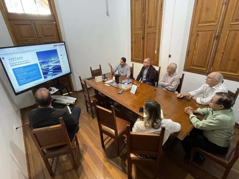 Thiago Baptista Martins - Meio Ambiente - Santa Casa de Araras prepara projeto de eficiência energética com energia solar e troca de equipamentos para chamada pública da Neoenergia Elektro; em 2022, mil lâmpadas LED cortaram 40% do gasto com iluminação