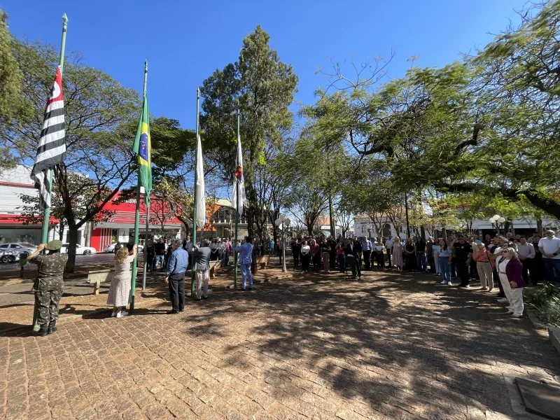 Jaime Fernando Reis Martins - Economia - Semana da Pátria em Araras: ato cívico na Praça Barão abre as comemorações dos 204 anos da Independência, escolas fazem desfiles nos quarteirões com fanfarras, o Desfile Cívico de 7 de Setembro toma a subida da Cristóvão Colombo e a 15ª Corrida da Independência fecha a programação no dia 13